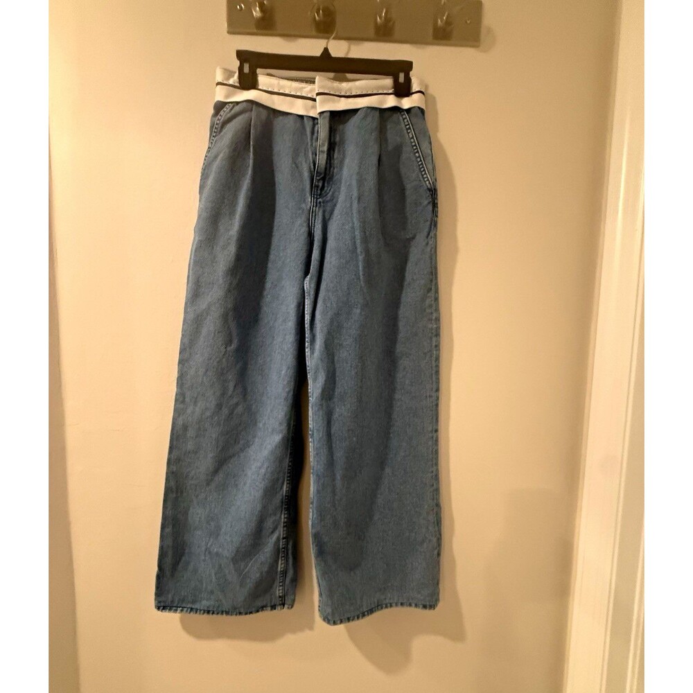 Bershka Women’s Light Wash Blue Wide-Leg Denim Jeans Pockets Zip Size 36